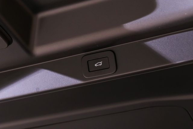 2025 Land Rover Range Rover P530 SE LWB 3RD ROW, 24"WHEELS,166K MSRP, ONLY 1K | Carrollton, TX | Texas Vehicle Exchange