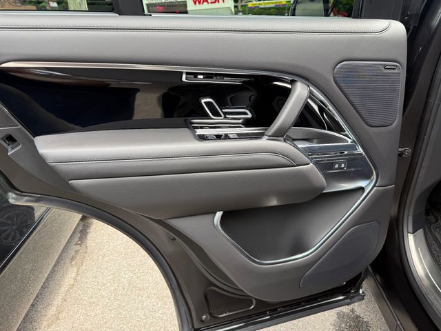 2025 Land Rover Range Rover P400 SE
