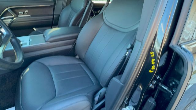 2025 Land Rover Range Rover 2025 RANGE ROVER LONG WHEEL BASE 7 PASSENGER 23"s | Plant City, FL | psv5 DEMO - Bayshore Automotive 2025 Land Rover Range Rover 2025 RANGE ROVER LONG WHEEL BASE 7 PASSENGER 23"s | Plant City, FL | psv5 DEMO - Bayshore Automotive