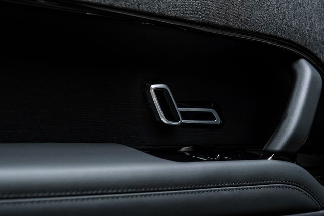 2025 Land Rover Range Rover Sport P550e Autobiography ,ROOF,360 CAM,HTD/COOL LTH | Carrollton, TX | Texas Vehicle Exchange