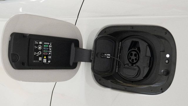 2025 Land Rover Range Rover Sport P460e Dynamic SE | Houston, TX | Houston Auto Credit