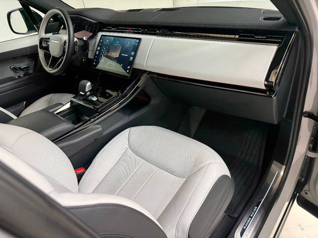 2025 Land Rover Range Rover Sport P460e Dynamic SE | Houston, TX | Houston Auto Credit