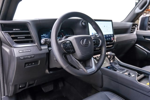 2025 Lexus GX 550 Premium+ LIFTED,ROOF, FUEL WHEELS, 3RD SEAT | Carrollton, TX | Texas Vehicle Exchange 2025 Lexus GX 550 Premium+ LIFTED,ROOF, FUEL WHEELS, 3RD SEAT | Carrollton, TX | Texas Vehicle Exchange