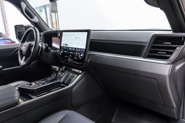 2025 Lexus GX 550 Premium+ LIFTED,ROOF, FUEL WHEELS, 3RD SEAT | Carrollton, TX | Texas Vehicle Exchange 2025 Lexus GX 550 Premium+ LIFTED,ROOF, FUEL WHEELS, 3RD SEAT | Carrollton, TX | Texas Vehicle Exchange