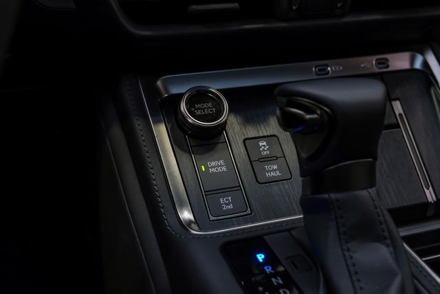 2025 Lexus GX 550 Premium+ LIFTED,ROOF, FUEL WHEELS, 3RD SEAT | Carrollton, TX | Texas Vehicle Exchange 2025 Lexus GX 550 Premium+ LIFTED,ROOF, FUEL WHEELS, 3RD SEAT | Carrollton, TX | Texas Vehicle Exchange