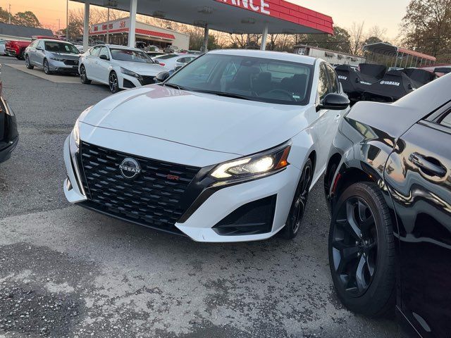 2025 Nissan Altima 2.5 SR