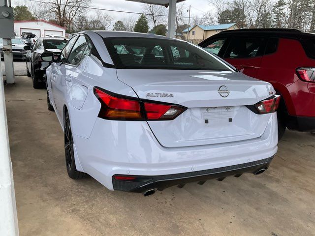 2025 Nissan Altima 2.5 SR