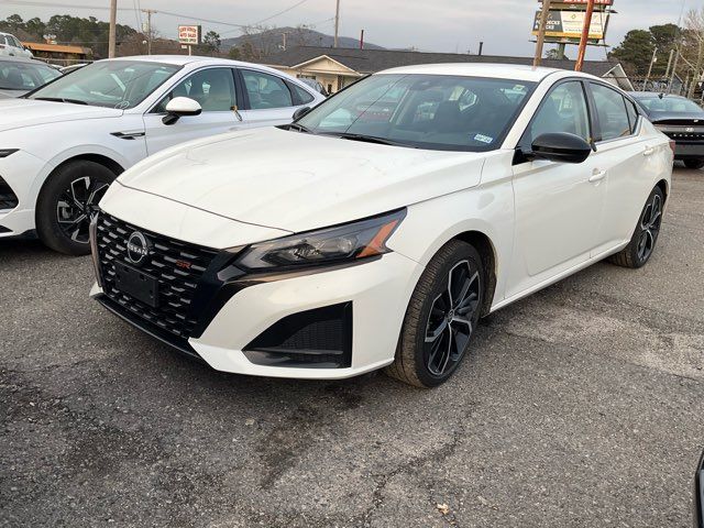 2025 Nissan Altima 2.5 SR