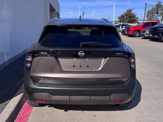 2025 Nissan Kicks SR 19" Alloy Wheel Package | Irving, Texas | Hopper Motorplex