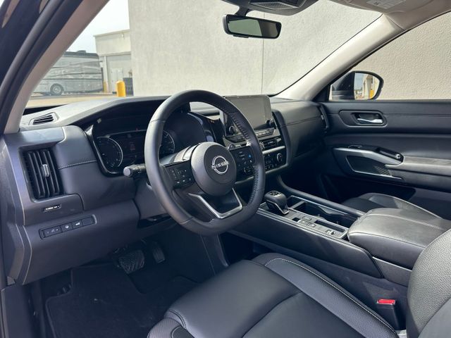 2025 Nissan Pathfinder SL | Irving, Texas | Hopper Motorplex 2025 Nissan Pathfinder SL | Irving, Texas | Hopper Motorplex