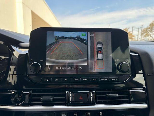 2025 Nissan Pathfinder SL | Irving, Texas | Hopper Motorplex