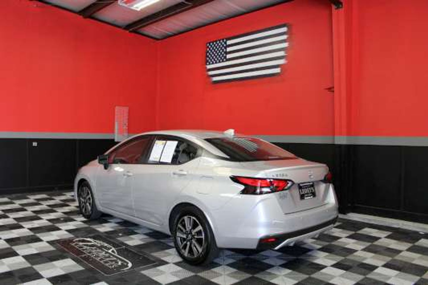 2025 Nissan Versa SV - 7