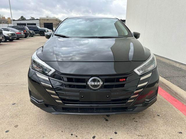 2025 Nissan Versa 1.6 SR | Irving, Texas | Hopper Motorplex 2025 Nissan Versa 1.6 SR | Irving, Texas | Hopper Motorplex