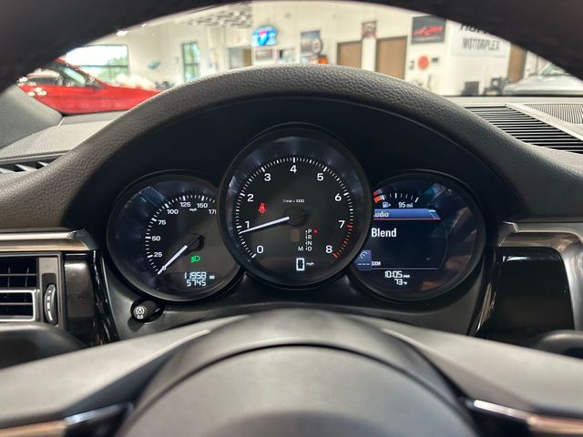 2025 Porsche Macan Base | Irving, Texas | Hopper Motorplex