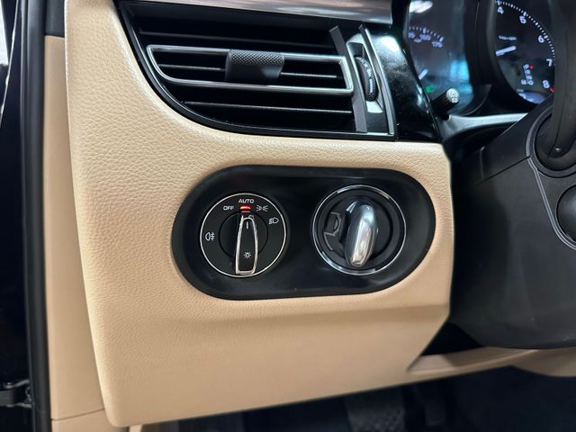 2025 Porsche Macan Base | Irving, Texas | Hopper Motorplex 2025 Porsche Macan Base | Irving, Texas | Hopper Motorplex