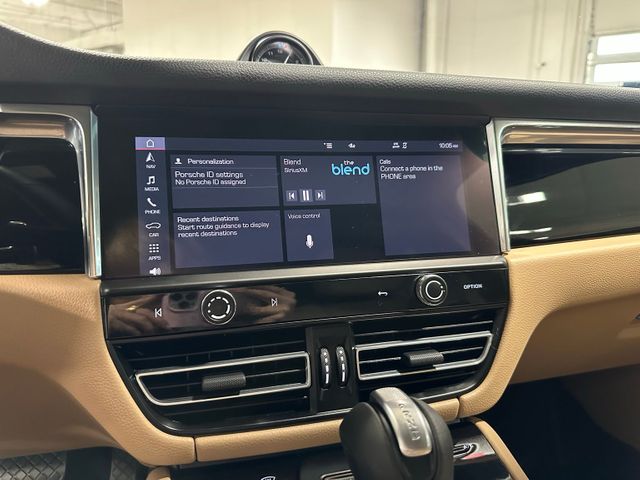 2025 Porsche Macan Base | Irving, Texas | Hopper Motorplex