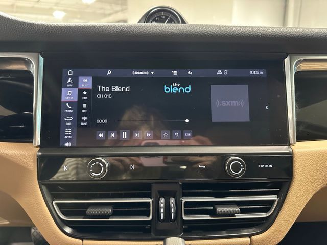 2025 Porsche Macan Base | Irving, Texas | Hopper Motorplex