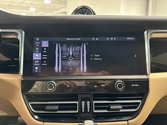 2025 Porsche Macan Base | Irving, Texas | Hopper Motorplex