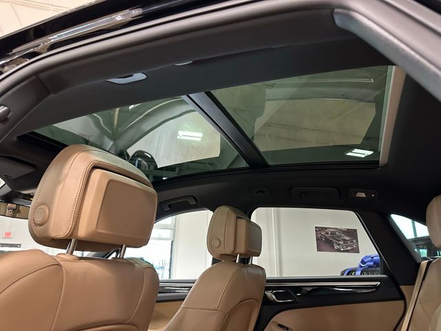 2025 Porsche Macan Base | Irving, Texas | Hopper Motorplex