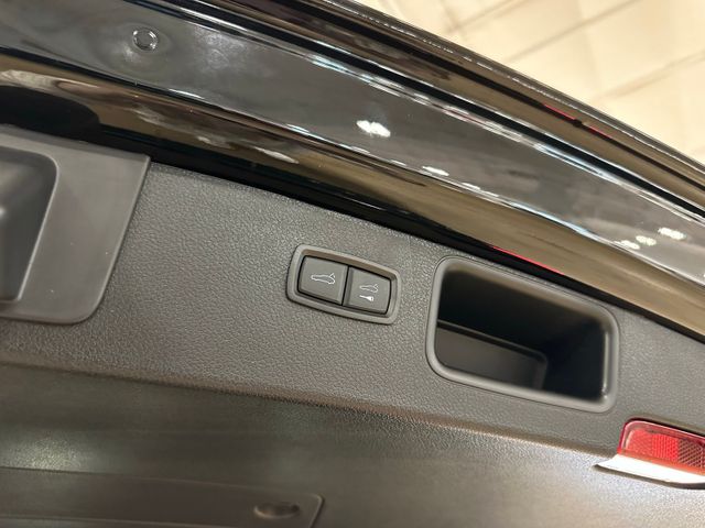 2025 Porsche Macan Base | Irving, Texas | Hopper Motorplex