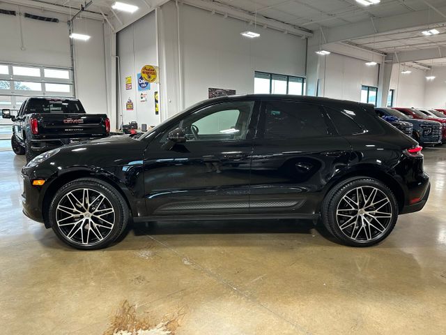 2025 Porsche Macan Base | Irving, Texas | Hopper Motorplex