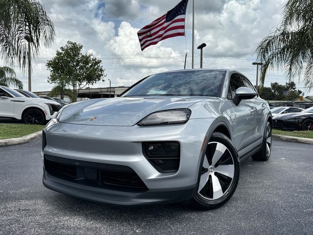 2025 Porsche Macan