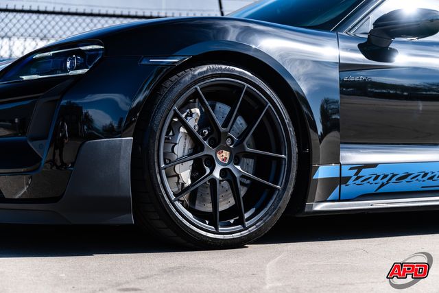 2025 Porsche Taycan Turbo GT w/ Weissach Package