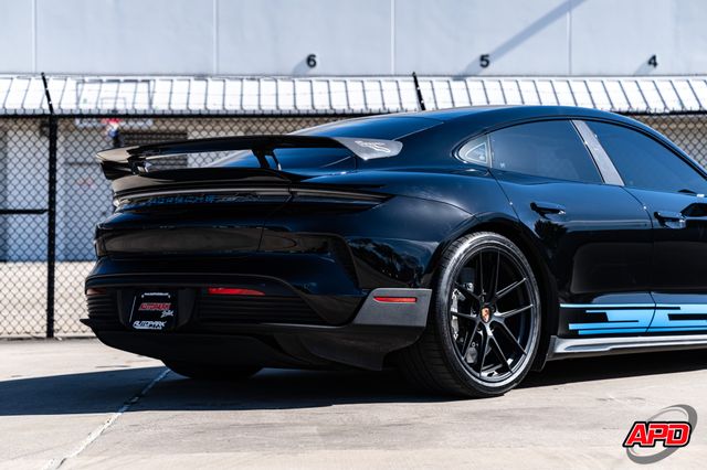 2025 Porsche Taycan Turbo GT w/ Weissach Package