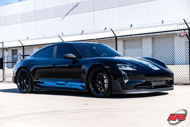 2025 Porsche Taycan Turbo GT w/ Weissach Package