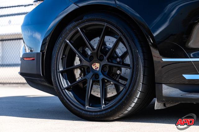 2025 Porsche Taycan Turbo GT w/ Weissach Package