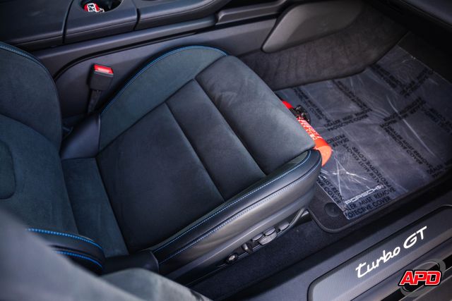 2025 Porsche Taycan Turbo GT w/ Weissach Package