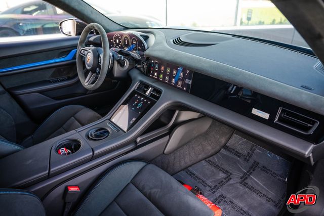 2025 Porsche Taycan Turbo GT w/ Weissach Package