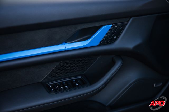 2025 Porsche Taycan Turbo GT w/ Weissach Package 2025 Porsche Taycan Turbo GT w/ Weissach Package