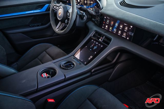 2025 Porsche Taycan Turbo GT w/ Weissach Package