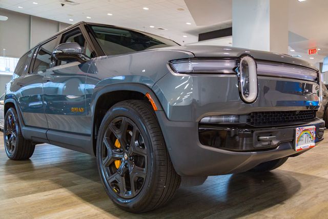 2025 Rivian R1S Tri-Motor Ascend 850hp 371mi range  1103ft. lbs.