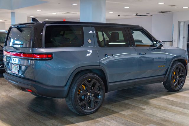 2025 Rivian R1S Tri-Motor Ascend 850hp 371mi range  1103ft. lbs.