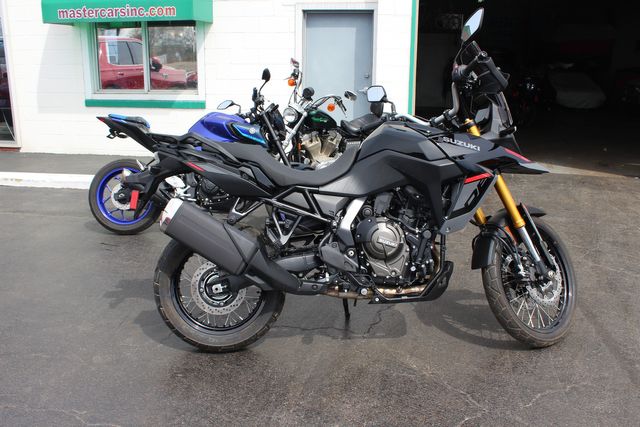 2025 Suzuki V-Strom 800DE Dual Sport | Granite City, Illinois | MasterCars Company Inc. 2025 Suzuki V-Strom 800DE Dual Sport | Granite City, Illinois | MasterCars Company Inc.