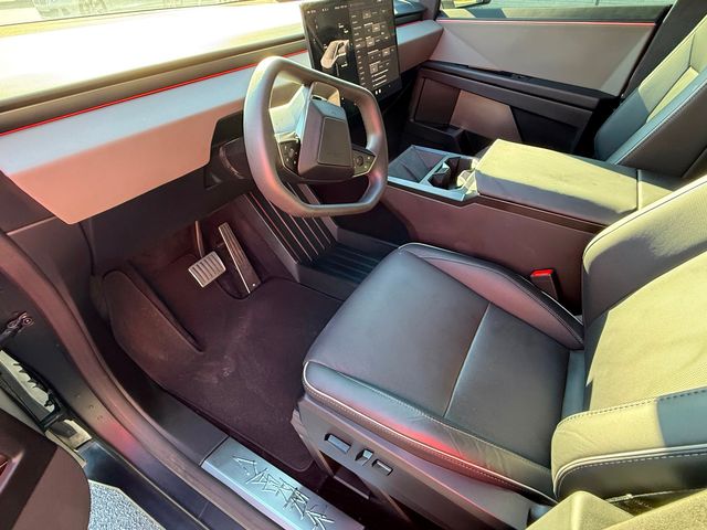 2025 Tesla Cybertruck NEW SATIN WHITE WRAP ONE OWNER CARFAX CERT | Plant City, FL | psv5 DEMO - Bayshore Automotive