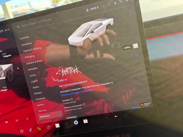 2025 Tesla Cybertruck NEW SATIN WHITE WRAP ONE OWNER CARFAX CERT | Plant City, FL | psv5 DEMO - Bayshore Automotive 2025 Tesla Cybertruck NEW SATIN WHITE WRAP ONE OWNER CARFAX CERT | Plant City, FL | psv5 DEMO - Bayshore Automotive