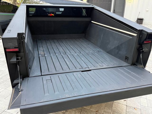 2025 Tesla Cybertruck 2025 TESLA SATIN BLACK CYBERTRUCK CARFAX 1 OWNER | Plant City, FL | psv5 DEMO - Bayshore Automotive