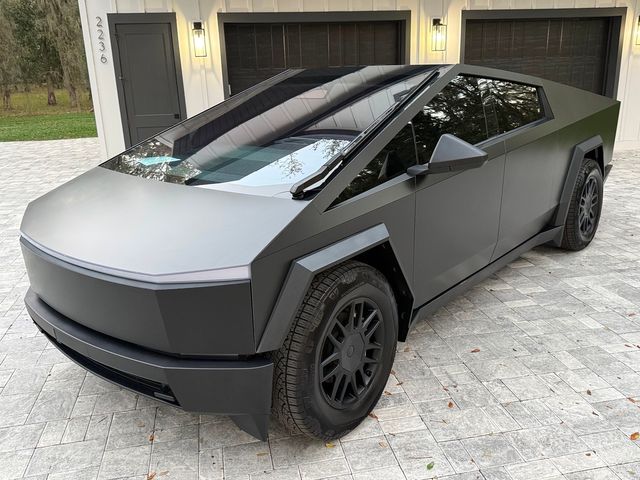2025 Tesla Cybertruck 2025 TESLA SATIN BLACK CYBERTRUCK CARFAX 1 OWNER | Plant City, FL | psv5 DEMO - Bayshore Automotive