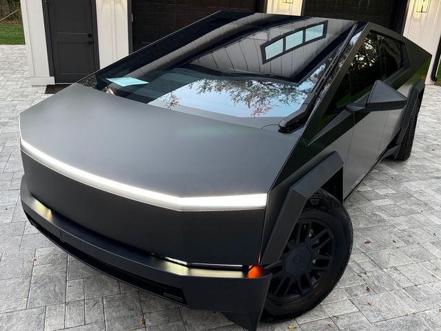 2025 Tesla Cybertruck 2025 TESLA SATIN BLACK CYBERTRUCK CARFAX 1 OWNER | Plant City, FL | psv5 DEMO - Bayshore Automotive