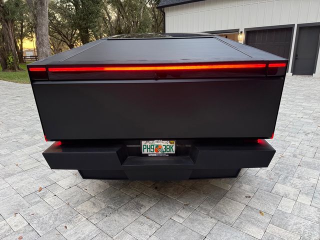 2025 Tesla Cybertruck 2025 TESLA SATIN BLACK CYBERTRUCK CARFAX 1 OWNER | Plant City, FL | psv5 DEMO - Bayshore Automotive