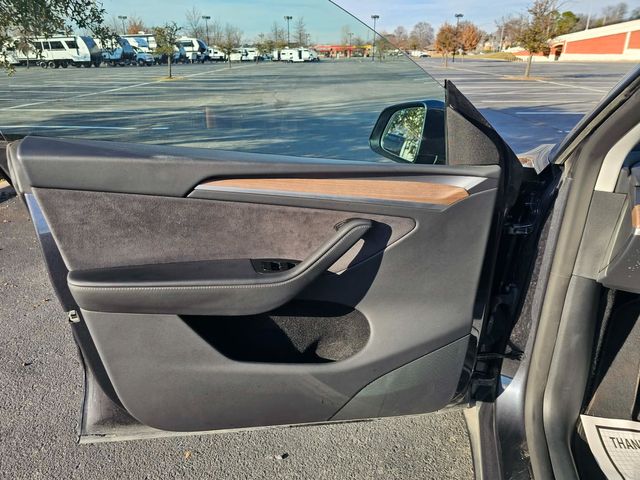 2025 Tesla Model Y Long Range | North Little Rock, AR | EVolve Auto 2025 Tesla Model Y Long Range | North Little Rock, AR | EVolve Auto