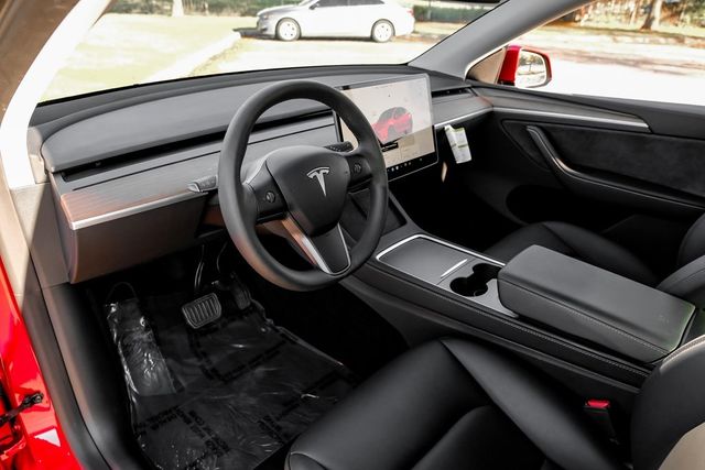 2025 Tesla Model Y Long Range 2025 Tesla Model Y Long Range