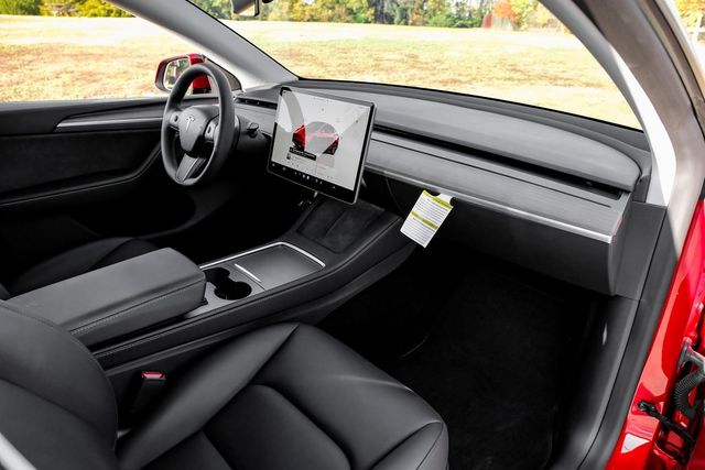 2025 Tesla Model Y Long Range 2025 Tesla Model Y Long Range