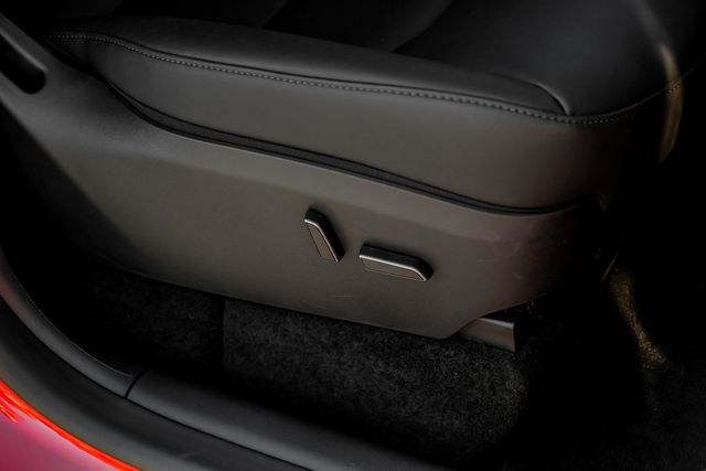 2025 Tesla Model Y Long Range 2025 Tesla Model Y Long Range