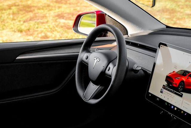 2025 Tesla Model Y Long Range 2025 Tesla Model Y Long Range