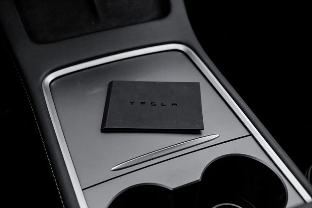 2025 Tesla Model Y Long Range 2025 Tesla Model Y Long Range