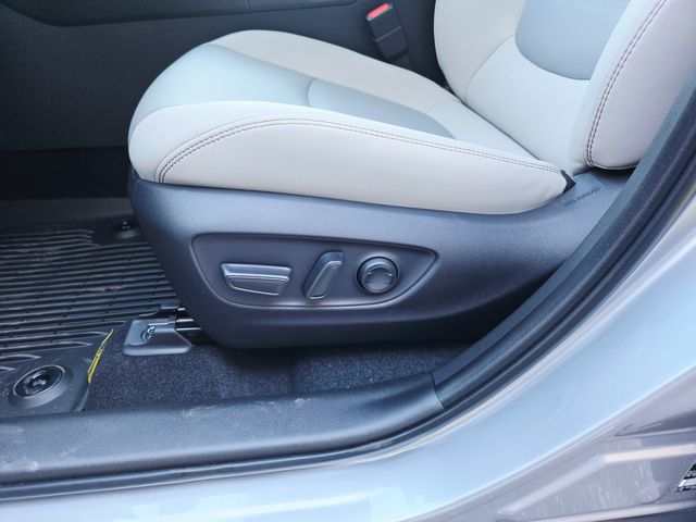 2025 Toyota RAV4 Hybrid XLE Premium | Ellisville, MO | AutoPort 2025 Toyota RAV4 Hybrid XLE Premium | Ellisville, MO | AutoPort